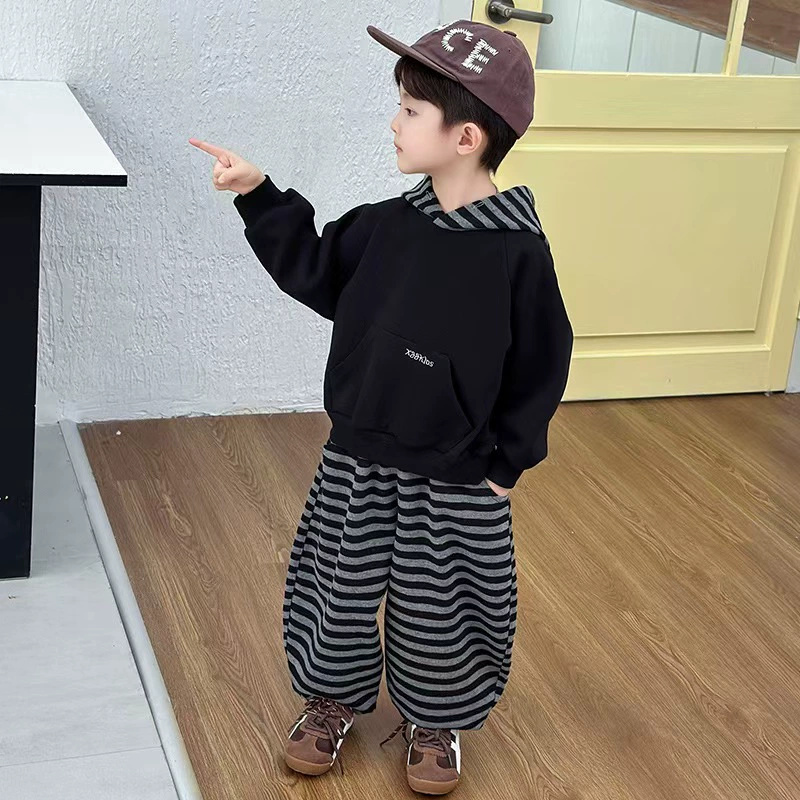 الفتيان الفتيات الرياضة مجموعا - مراجعة Running Gear Kids وسعره