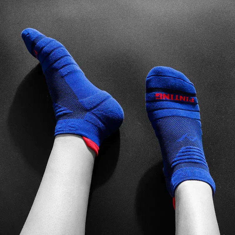 1/4 زوج من الجوارب الرجالية ال - مراجعة Sports Socks وسعره