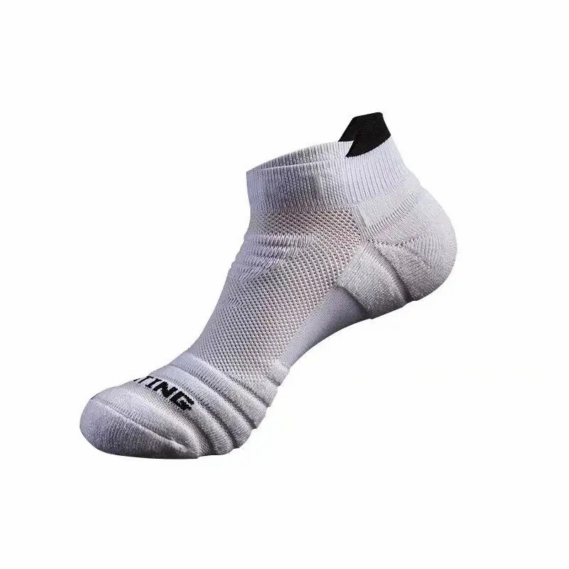 1/4 زوج من الجوارب الرجالية ال - مراجعة Sports Socks وسعره