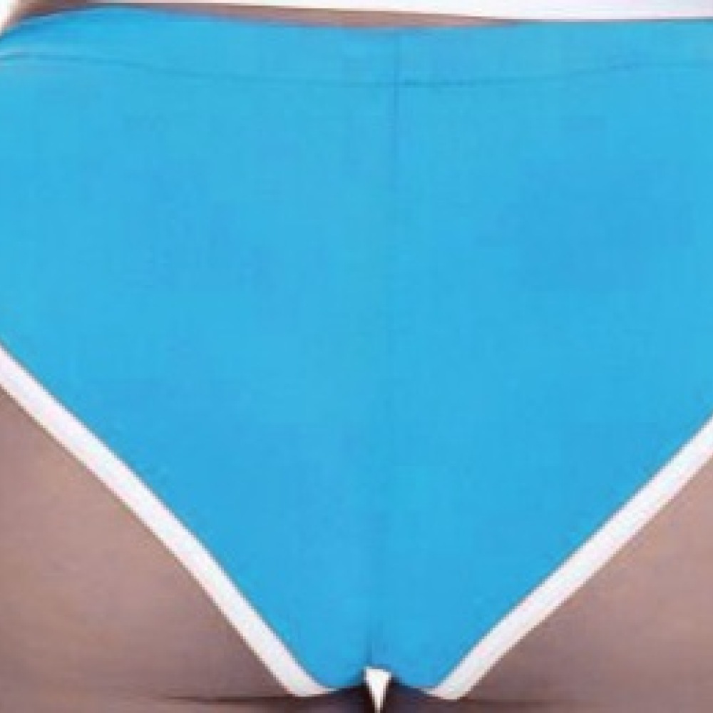 شورت يوغا بخصر عالٍ، يبرز شكل  - مراجعة Running Gear Junior وسعره