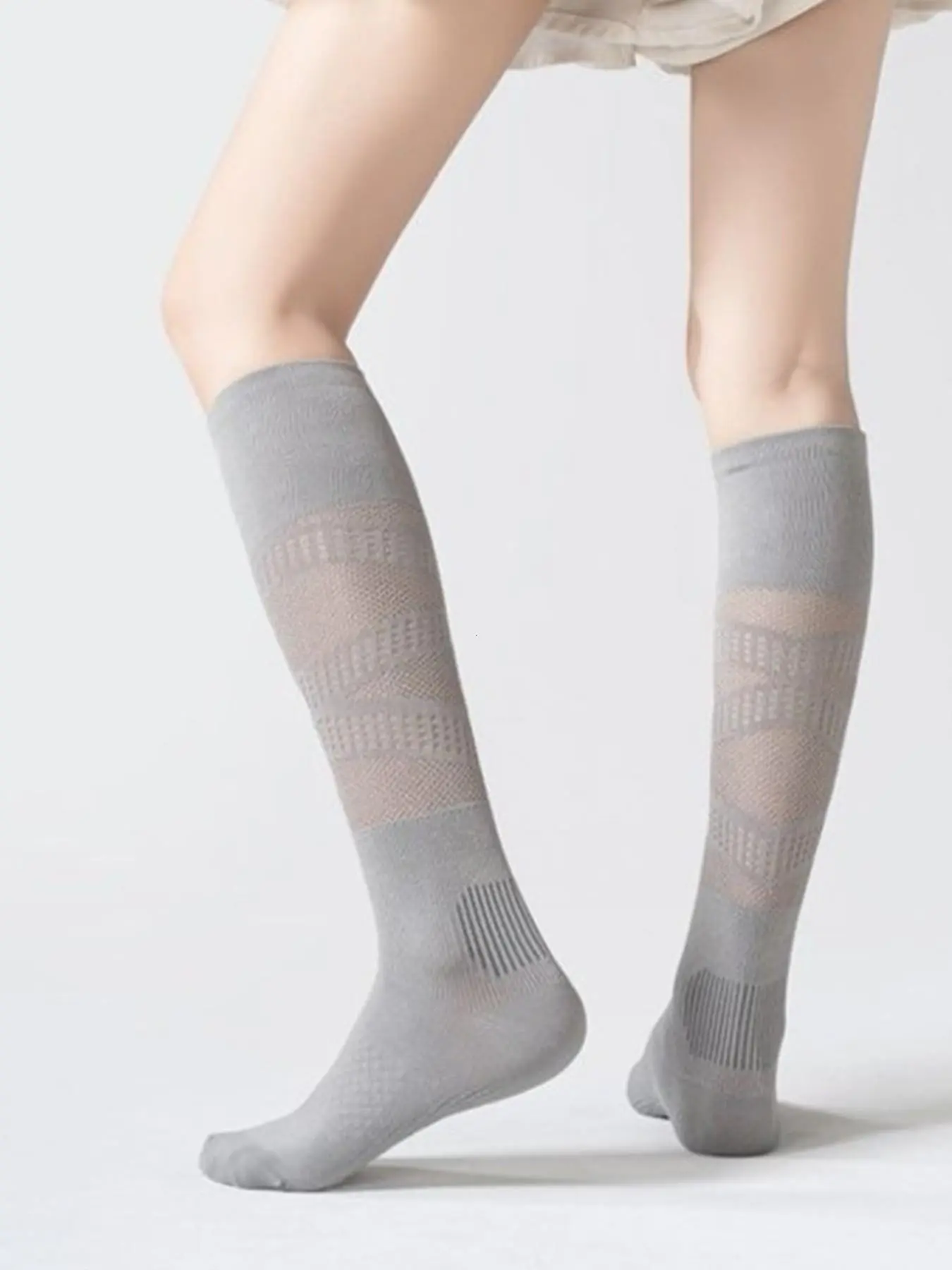 5 أزواج من جوارب الرياضة النسا - مراجعة Sports Socks وسعره