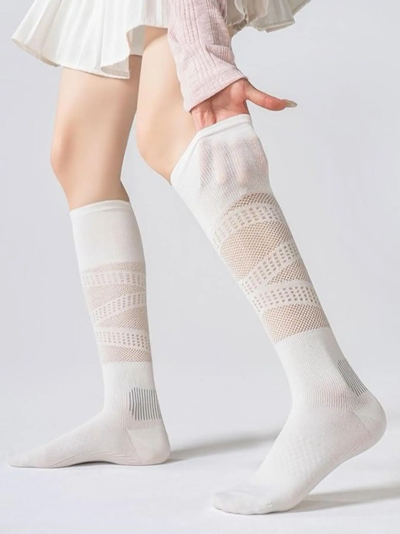 5 أزواج من جوارب الرياضة النسا - مراجعة Sports Socks وسعره
