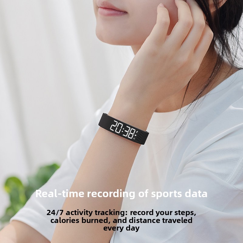 ساعة منبه رقمية LED مع سوار سي - مراجعة Running Watch وسعره