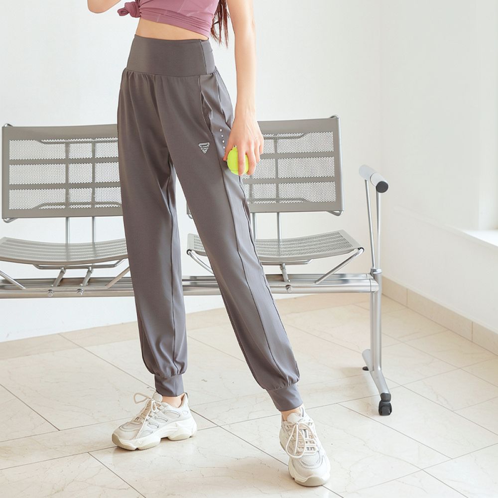 بنطلون رياضي نسائي سريع الجفاف - مراجعة Running Gear Junior وسعره